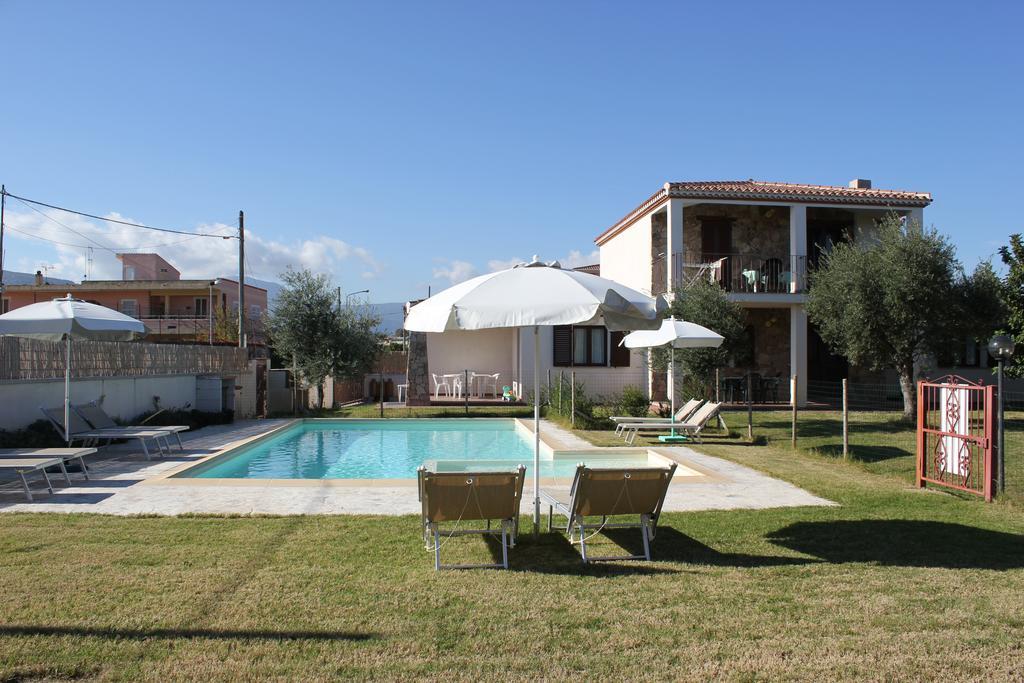 Oleandro Apartment Lotzorai Exterior photo
